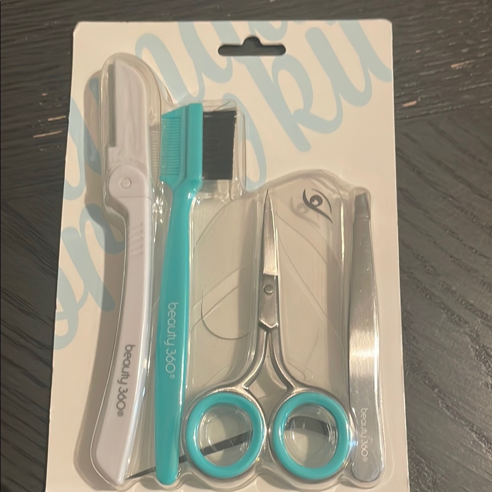 Beauty 360 Grooming Kit - White and Teal